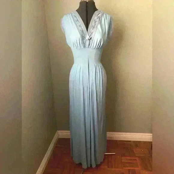 Vtg midcentury blue nylon nightgown slip S-M? - Picture 2 of 6